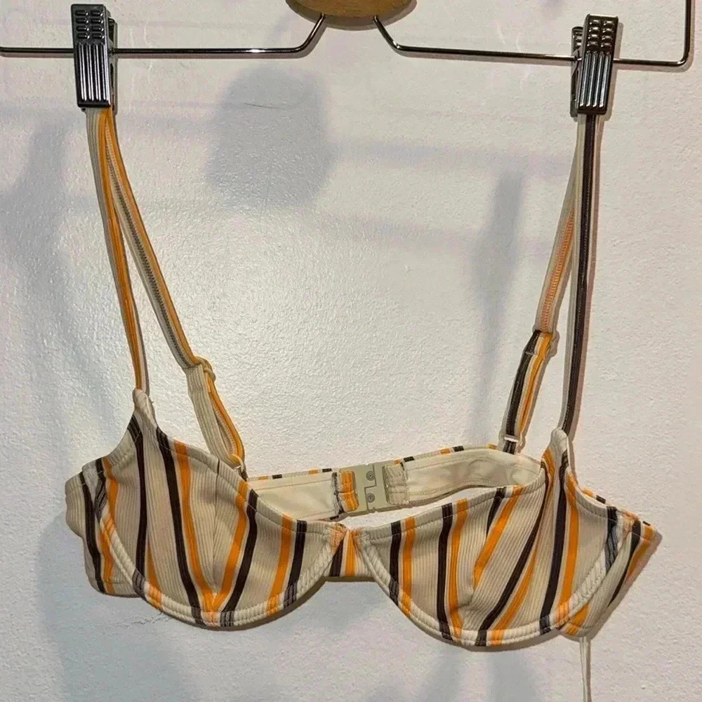 Zulu and Zephyr Licorice Stripe Rib Balconette Bra‎ Cup